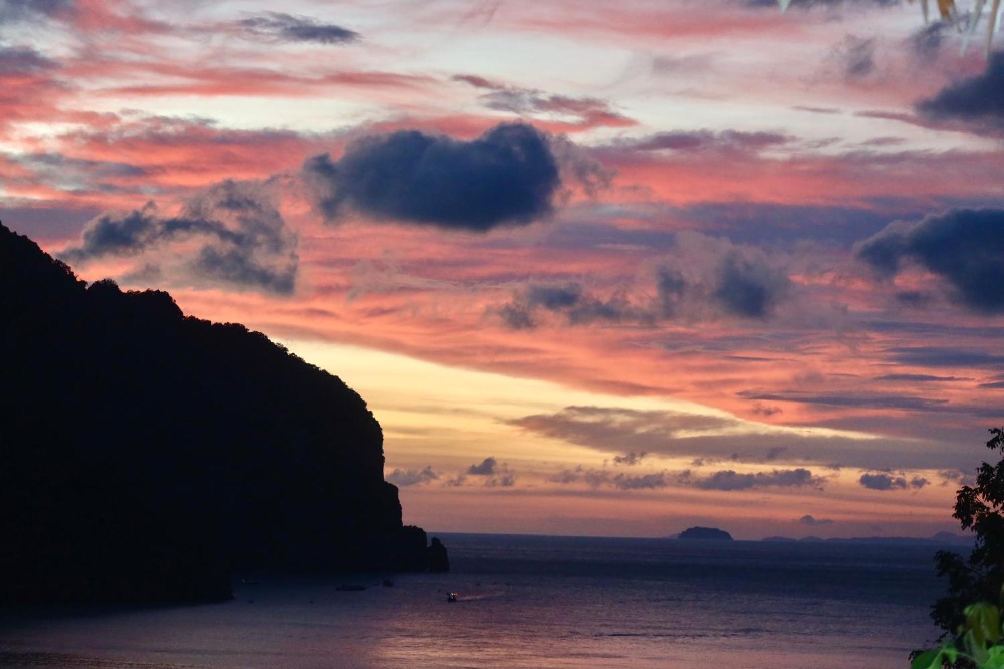 Phi Phi Sea Sky Resort Exterior foto